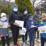 Mit der OL-Karte und mit Petranka Angelova (zweite von links) unterwegs im Städtchen Sopot. Fotos: Dian Bonev